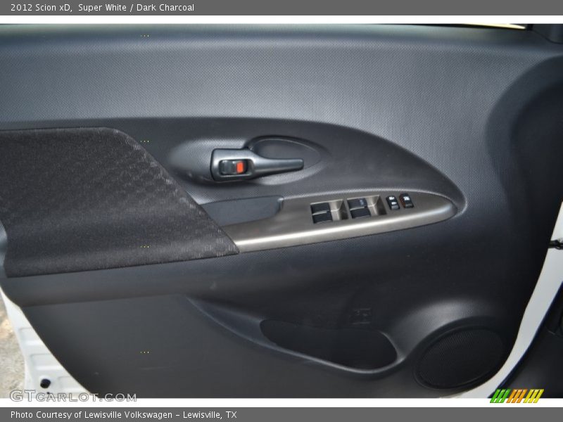 Super White / Dark Charcoal 2012 Scion xD