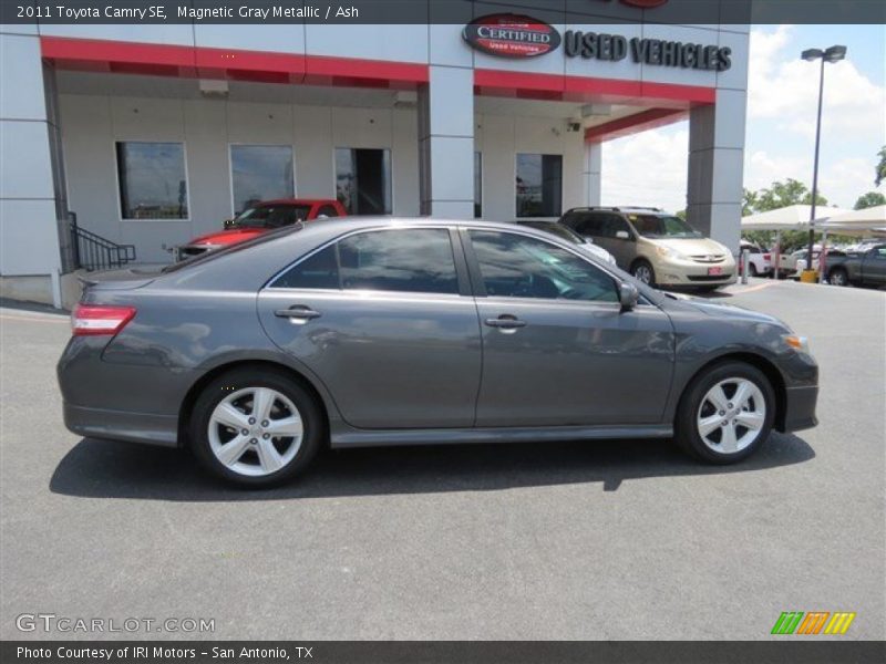 Magnetic Gray Metallic / Ash 2011 Toyota Camry SE