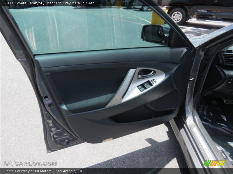 Magnetic Gray Metallic / Ash 2011 Toyota Camry SE