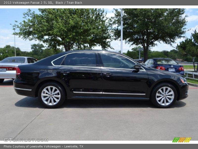 Black / Titan Black 2013 Volkswagen Passat 2.5L SEL