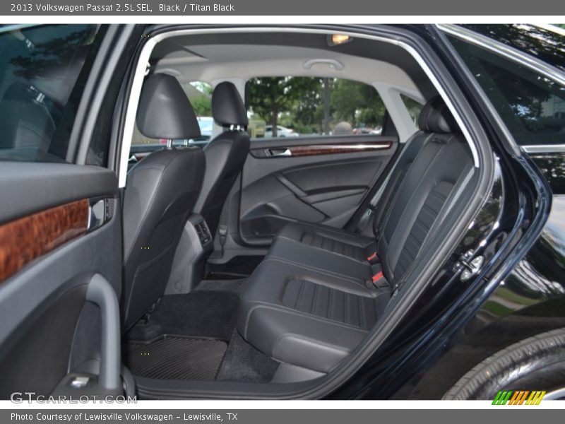 Black / Titan Black 2013 Volkswagen Passat 2.5L SEL