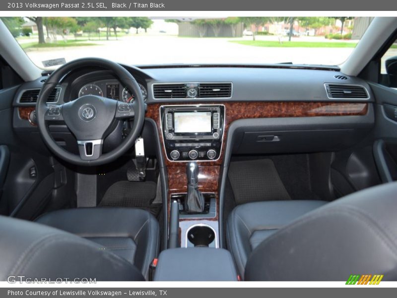 Black / Titan Black 2013 Volkswagen Passat 2.5L SEL