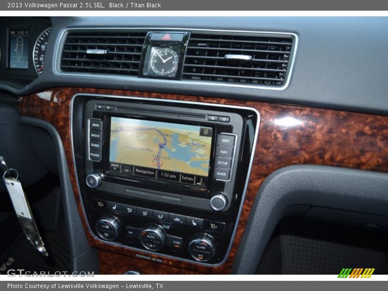 Black / Titan Black 2013 Volkswagen Passat 2.5L SEL