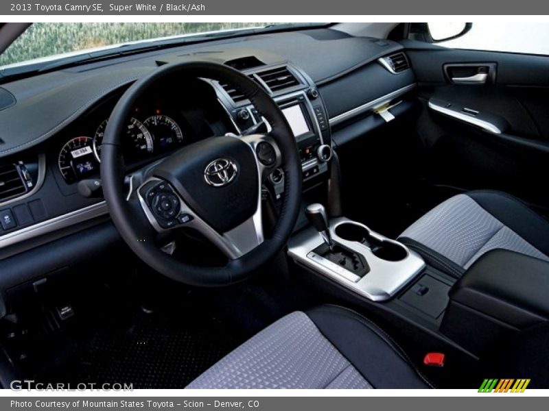 Super White / Black/Ash 2013 Toyota Camry SE