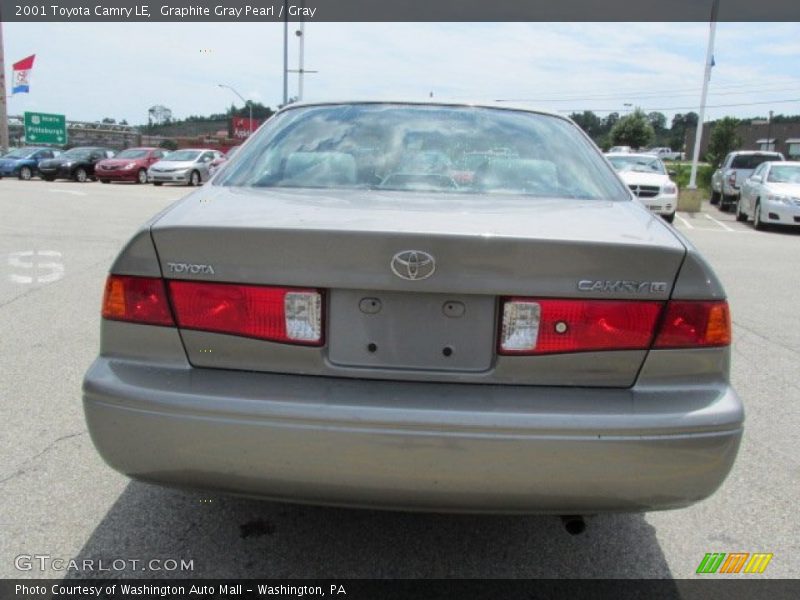 Graphite Gray Pearl / Gray 2001 Toyota Camry LE