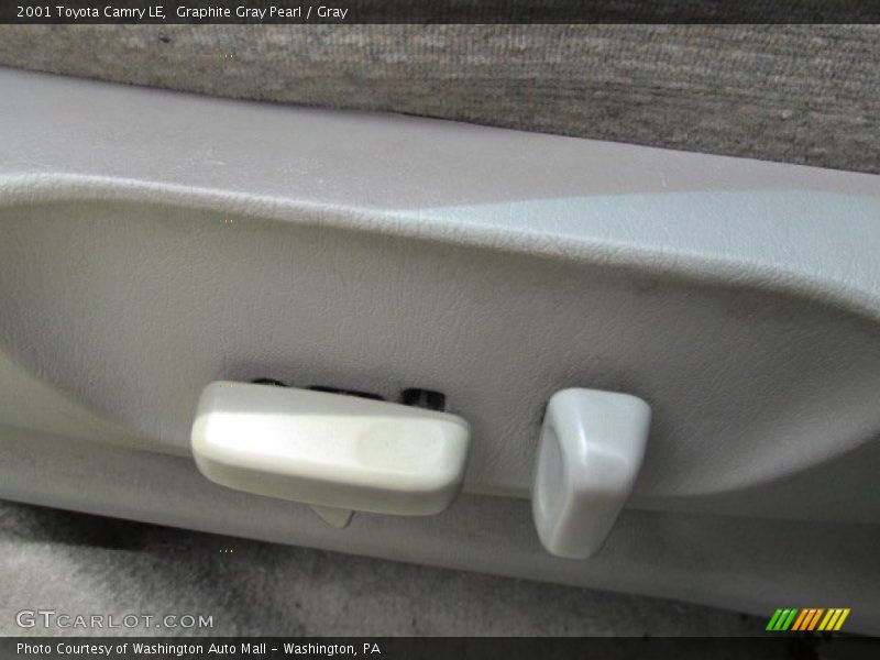 Graphite Gray Pearl / Gray 2001 Toyota Camry LE