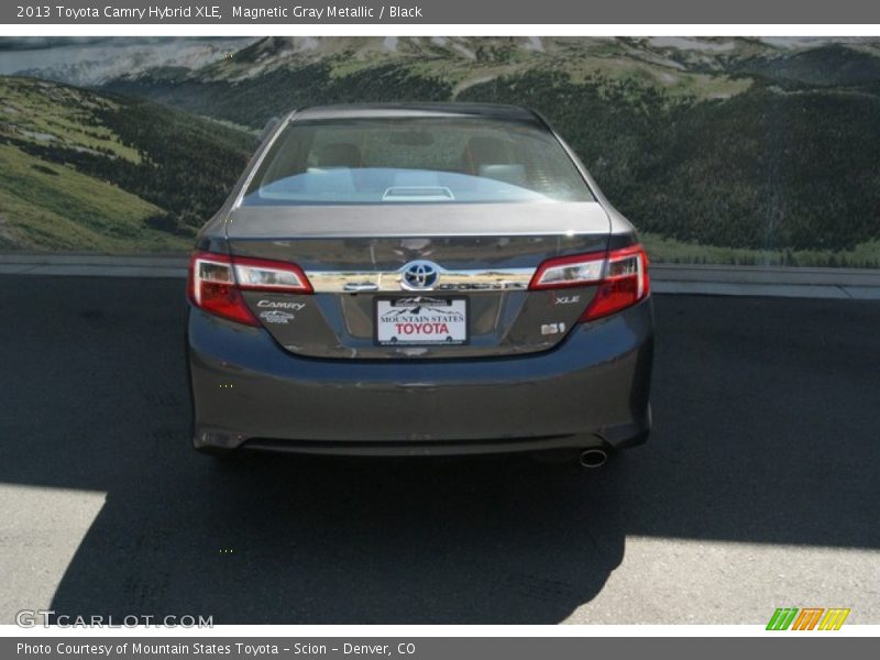 Magnetic Gray Metallic / Black 2013 Toyota Camry Hybrid XLE