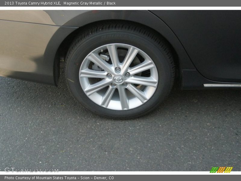 Magnetic Gray Metallic / Black 2013 Toyota Camry Hybrid XLE