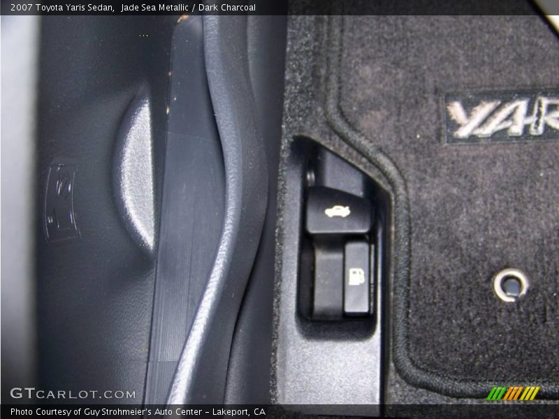 Jade Sea Metallic / Dark Charcoal 2007 Toyota Yaris Sedan