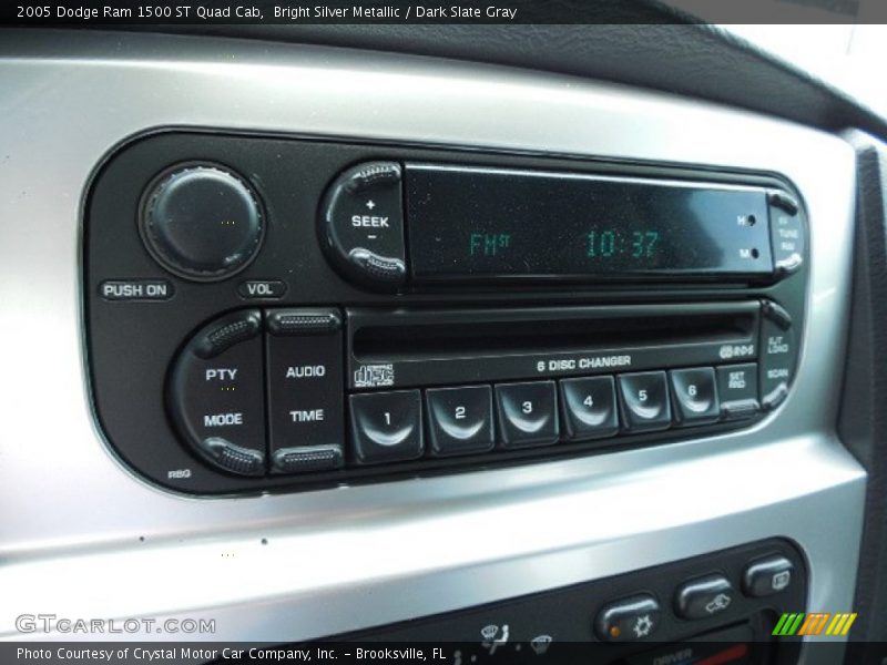Bright Silver Metallic / Dark Slate Gray 2005 Dodge Ram 1500 ST Quad Cab