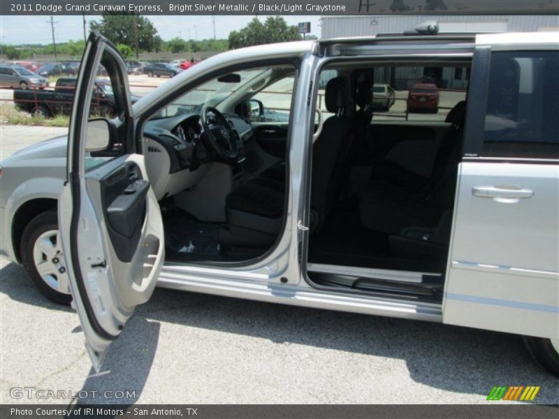 Bright Silver Metallic / Black/Light Graystone 2011 Dodge Grand Caravan Express