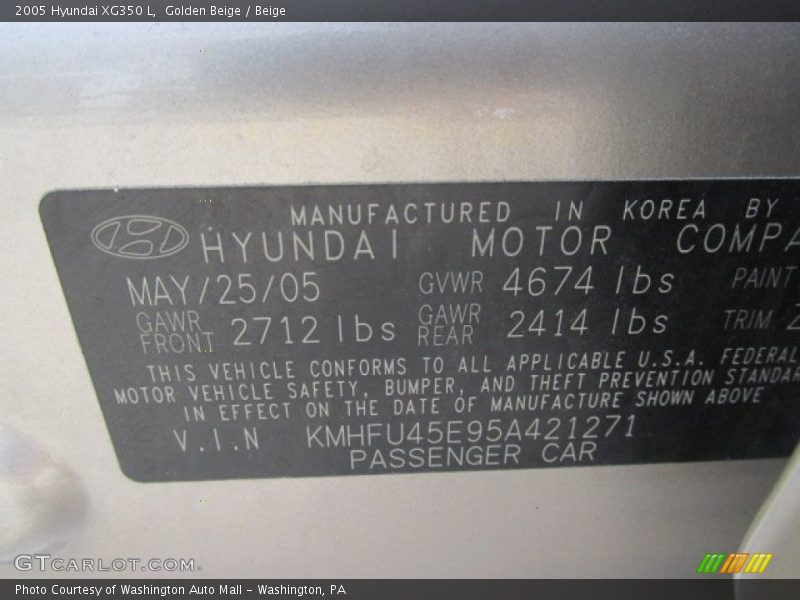 Golden Beige / Beige 2005 Hyundai XG350 L