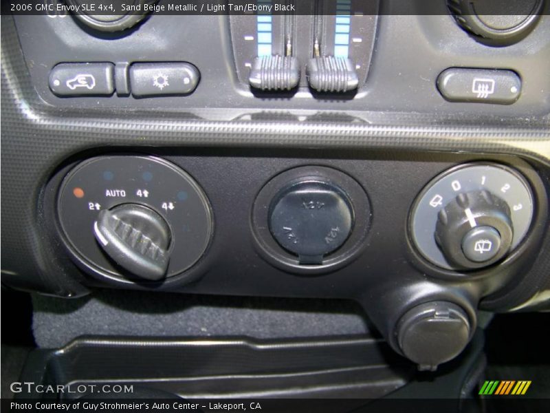 Sand Beige Metallic / Light Tan/Ebony Black 2006 GMC Envoy SLE 4x4