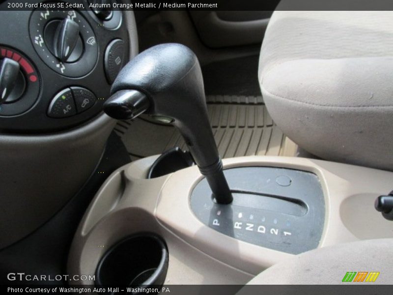 Autumn Orange Metallic / Medium Parchment 2000 Ford Focus SE Sedan