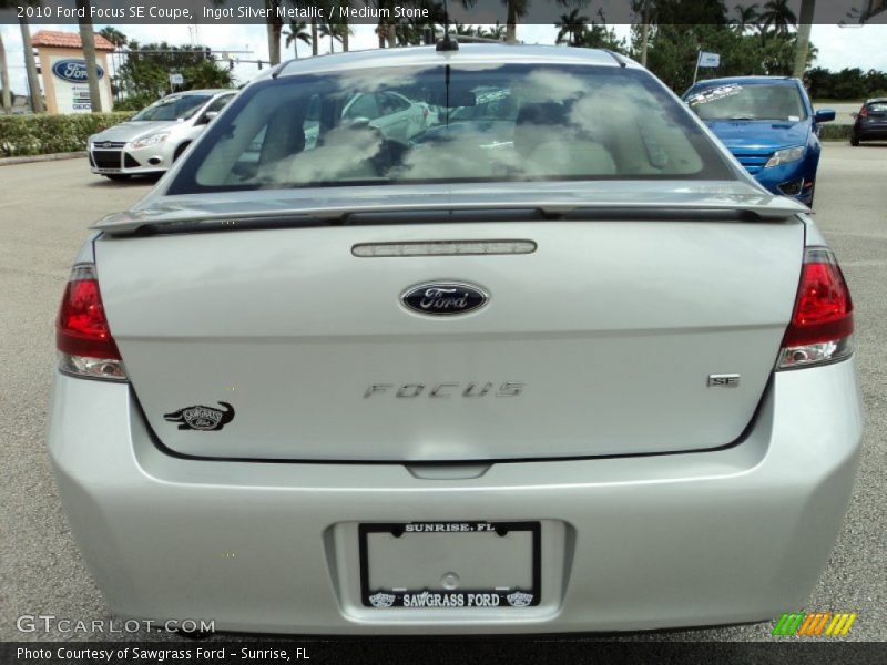 Ingot Silver Metallic / Medium Stone 2010 Ford Focus SE Coupe