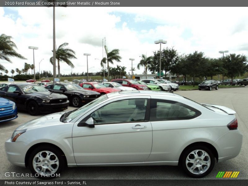 Ingot Silver Metallic / Medium Stone 2010 Ford Focus SE Coupe