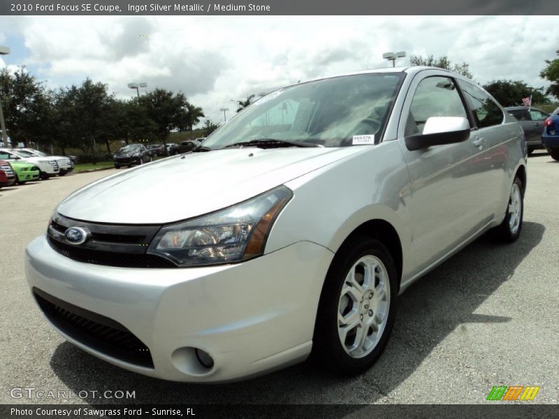 Ingot Silver Metallic / Medium Stone 2010 Ford Focus SE Coupe
