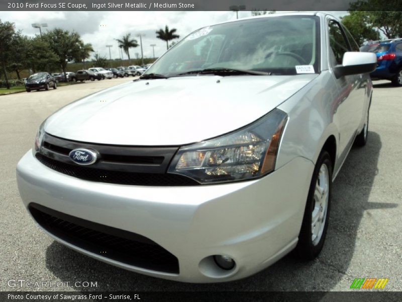 Ingot Silver Metallic / Medium Stone 2010 Ford Focus SE Coupe