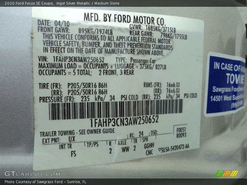 Ingot Silver Metallic / Medium Stone 2010 Ford Focus SE Coupe