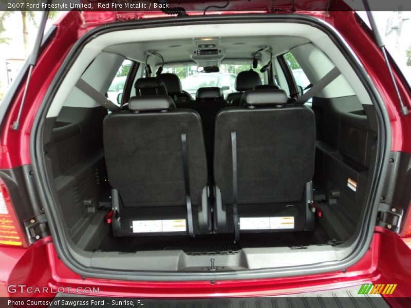  2007 Freestyle Limited Trunk