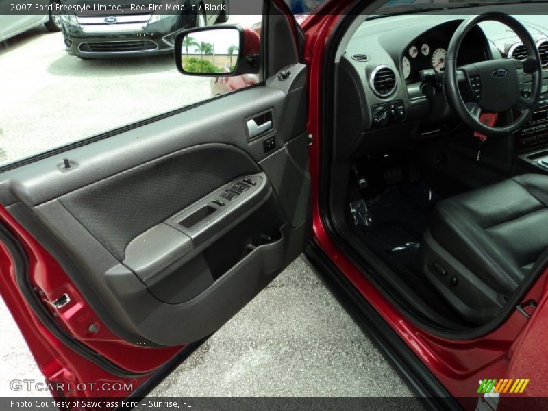 Red Fire Metallic / Black 2007 Ford Freestyle Limited