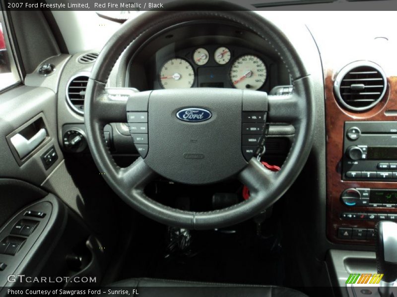  2007 Freestyle Limited Steering Wheel