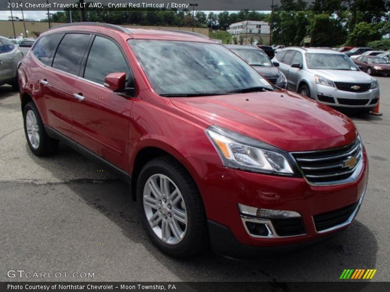 Front 3/4 View of 2014 Traverse LT AWD