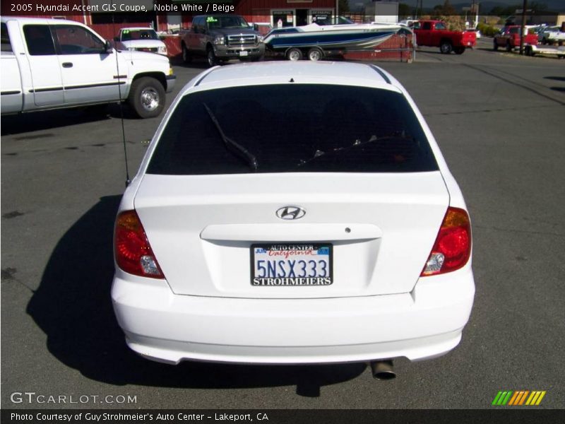 Noble White / Beige 2005 Hyundai Accent GLS Coupe