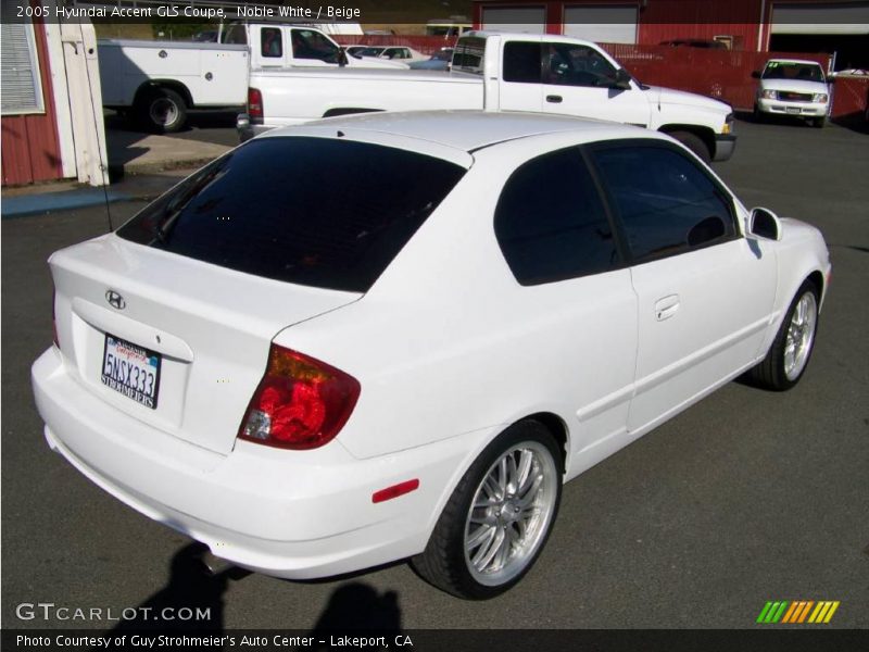 Noble White / Beige 2005 Hyundai Accent GLS Coupe