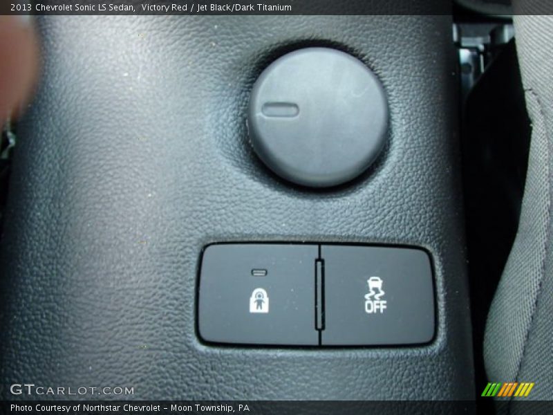 Victory Red / Jet Black/Dark Titanium 2013 Chevrolet Sonic LS Sedan