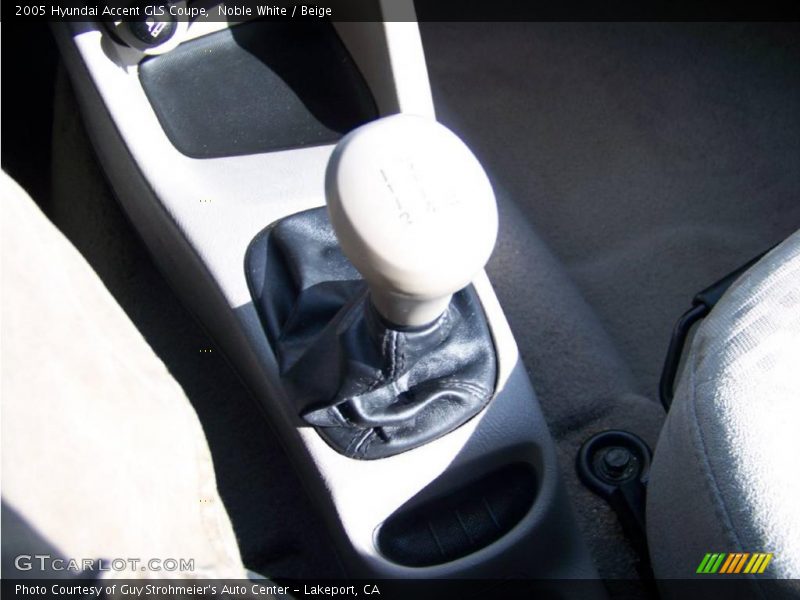 Noble White / Beige 2005 Hyundai Accent GLS Coupe