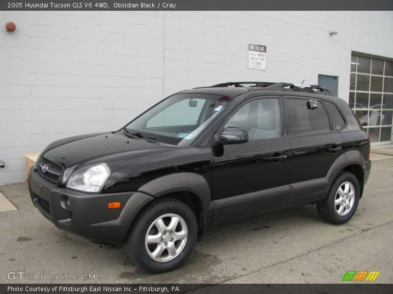 Obsidian Black / Gray 2005 Hyundai Tucson GLS V6 4WD