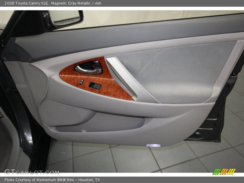 Magnetic Gray Metallic / Ash 2008 Toyota Camry XLE