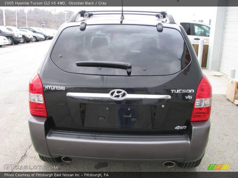 Obsidian Black / Gray 2005 Hyundai Tucson GLS V6 4WD