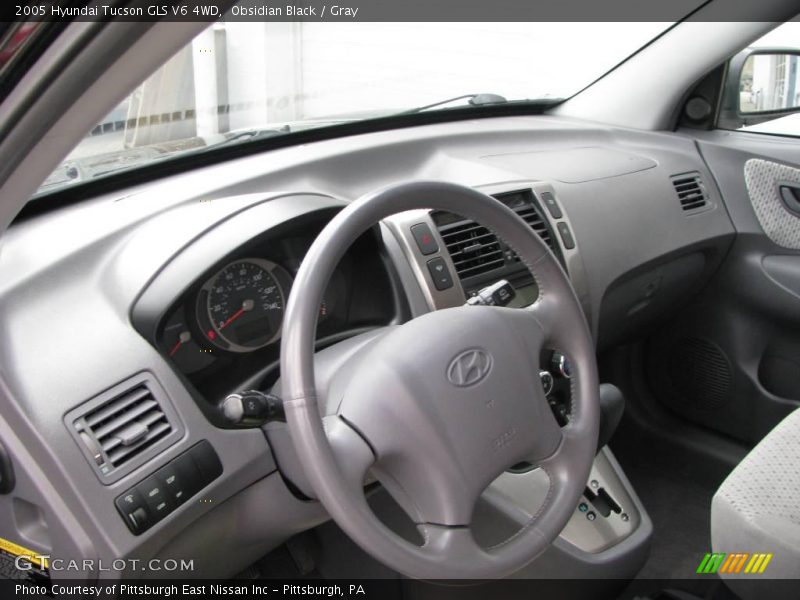 Obsidian Black / Gray 2005 Hyundai Tucson GLS V6 4WD