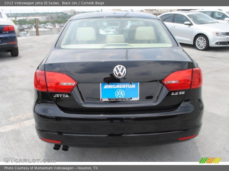 Black Uni / Cornsilk Beige 2013 Volkswagen Jetta SE Sedan