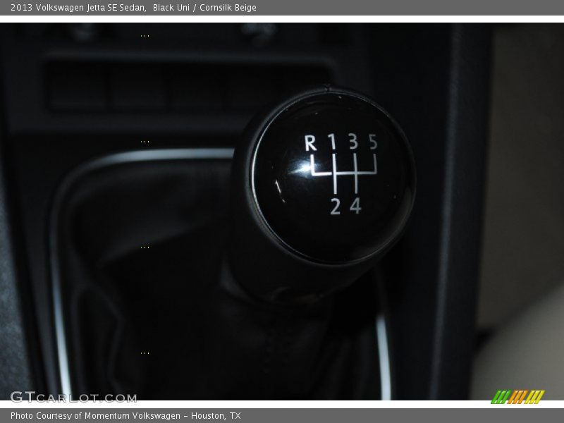 Black Uni / Cornsilk Beige 2013 Volkswagen Jetta SE Sedan