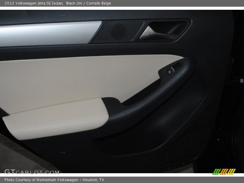 Black Uni / Cornsilk Beige 2013 Volkswagen Jetta SE Sedan