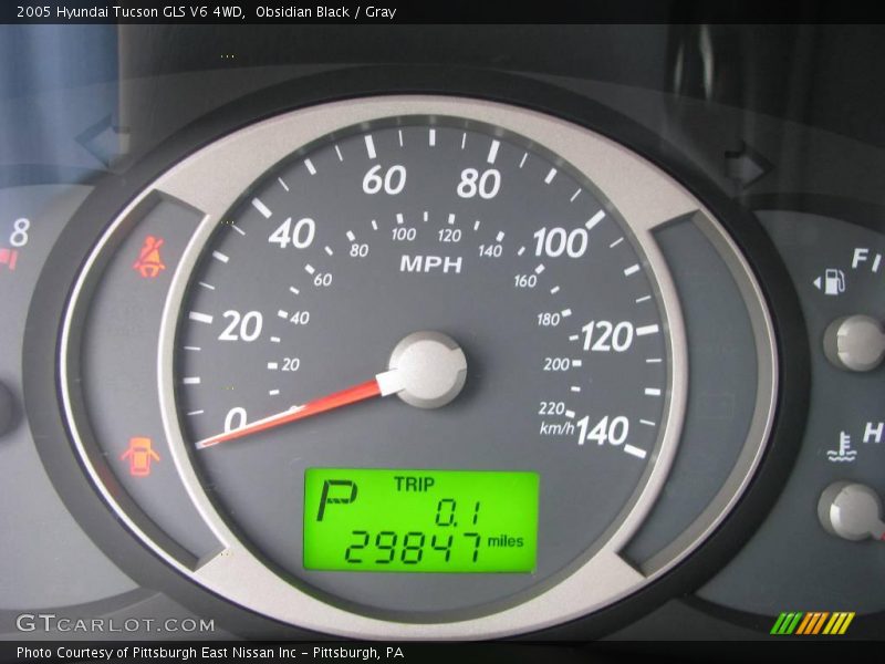 Obsidian Black / Gray 2005 Hyundai Tucson GLS V6 4WD