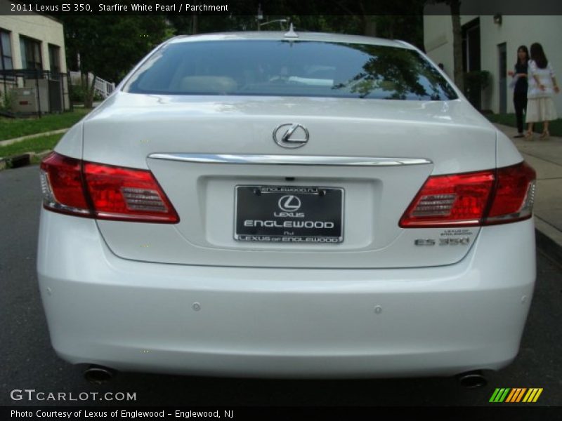 Starfire White Pearl / Parchment 2011 Lexus ES 350