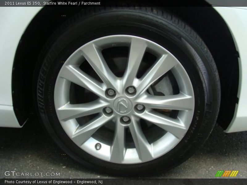 Starfire White Pearl / Parchment 2011 Lexus ES 350
