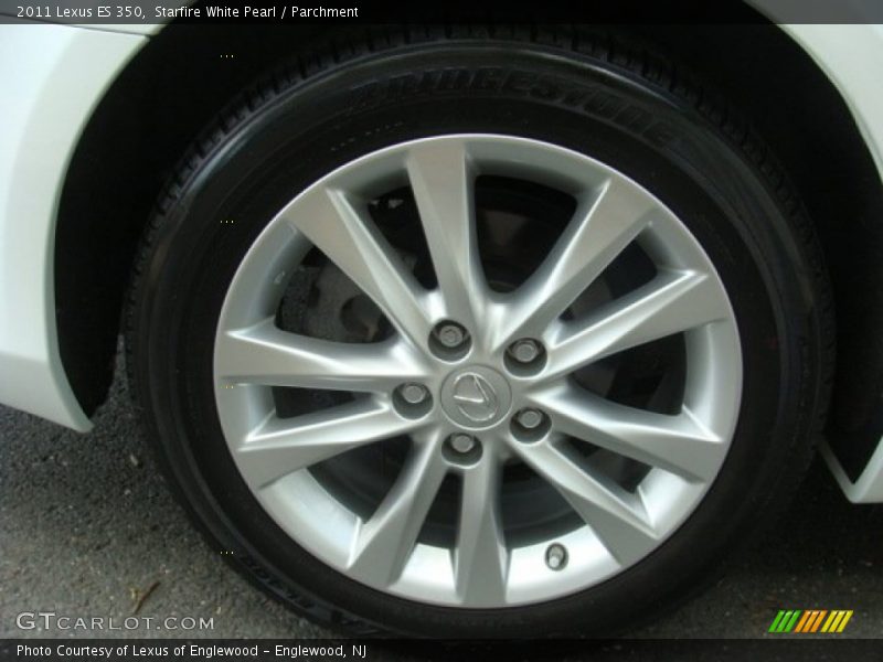 Starfire White Pearl / Parchment 2011 Lexus ES 350