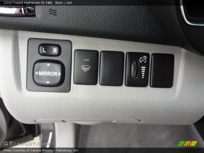 Black / Ash 2010 Toyota Highlander SE 4WD