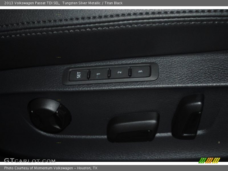 Tungsten Silver Metallic / Titan Black 2013 Volkswagen Passat TDI SEL