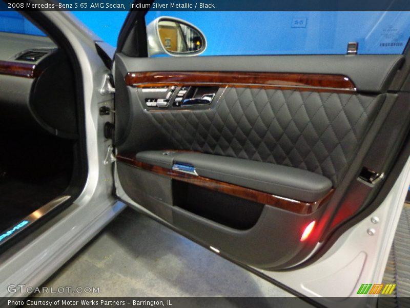 Door Panel of 2008 S 65 AMG Sedan