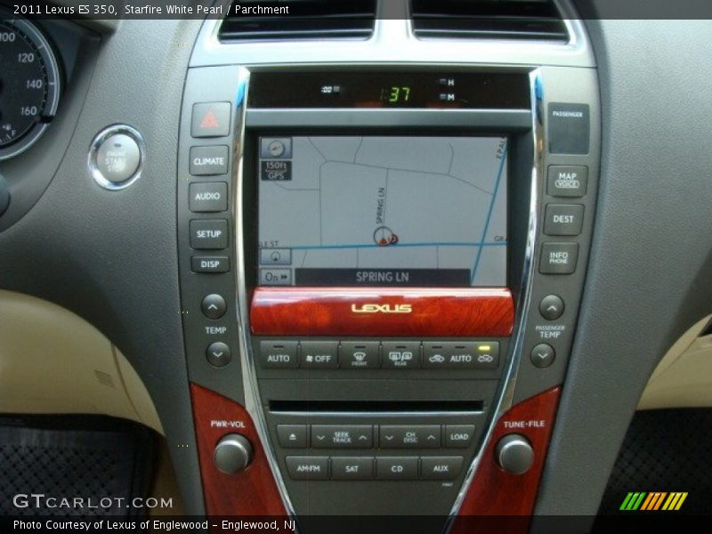Starfire White Pearl / Parchment 2011 Lexus ES 350