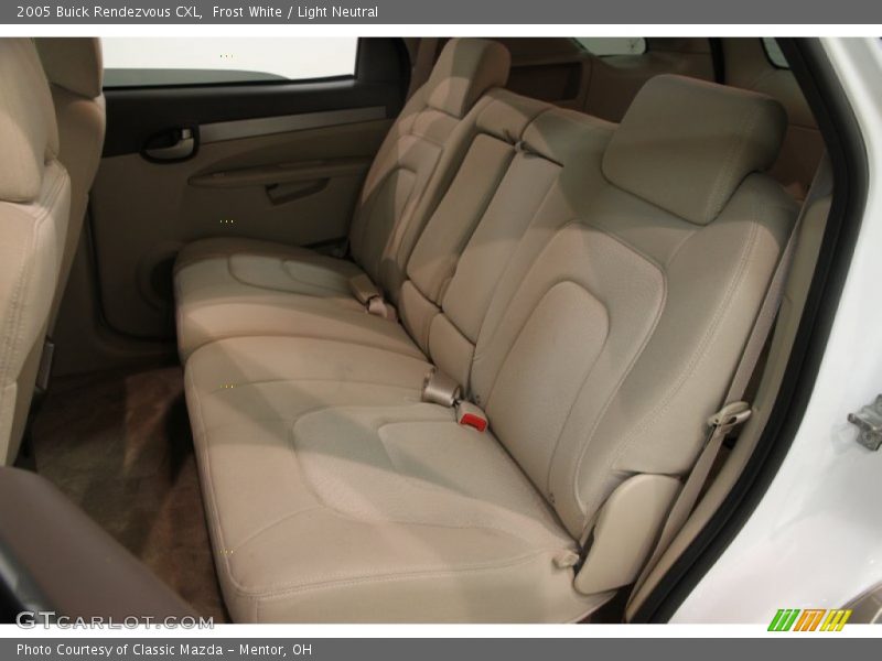 Frost White / Light Neutral 2005 Buick Rendezvous CXL