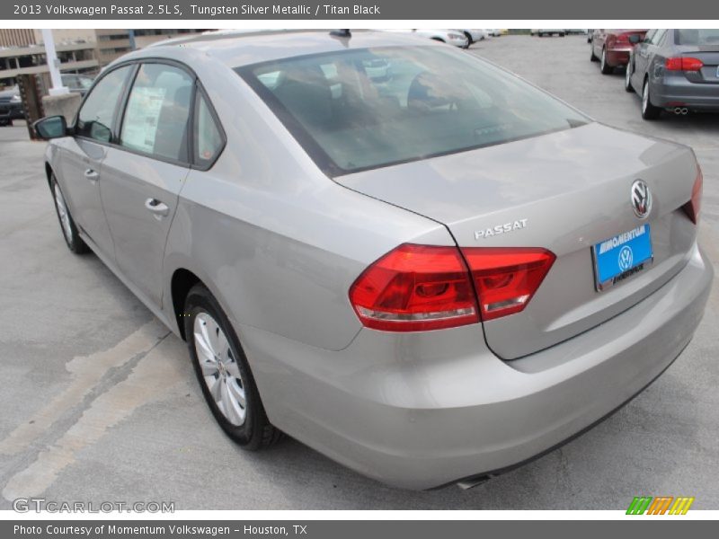 Tungsten Silver Metallic / Titan Black 2013 Volkswagen Passat 2.5L S
