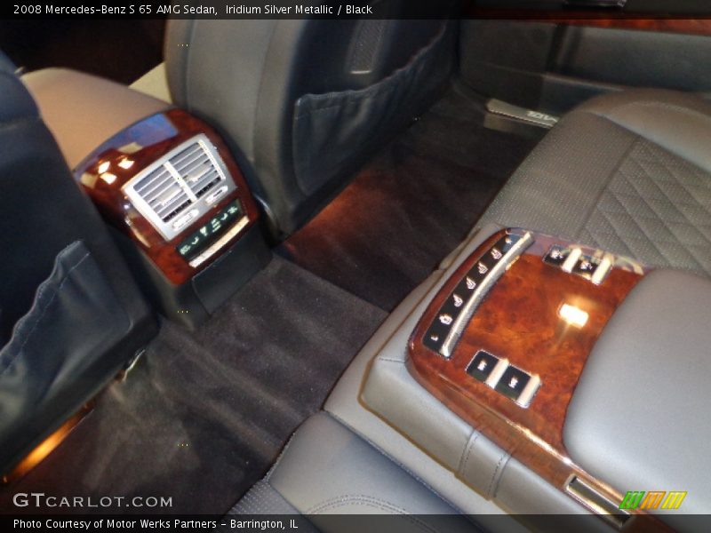 Controls of 2008 S 65 AMG Sedan