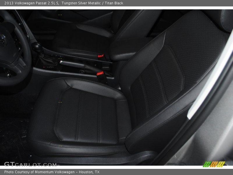 Tungsten Silver Metallic / Titan Black 2013 Volkswagen Passat 2.5L S
